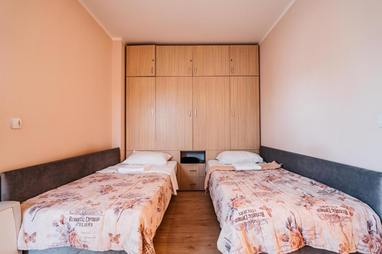 Lotos Depandans Hotel Nis Bagian luar foto