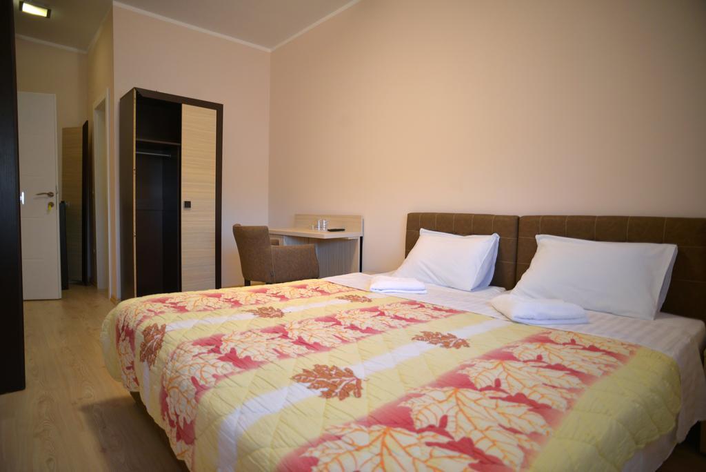 Lotos Depandans Hotel Nis Bagian luar foto